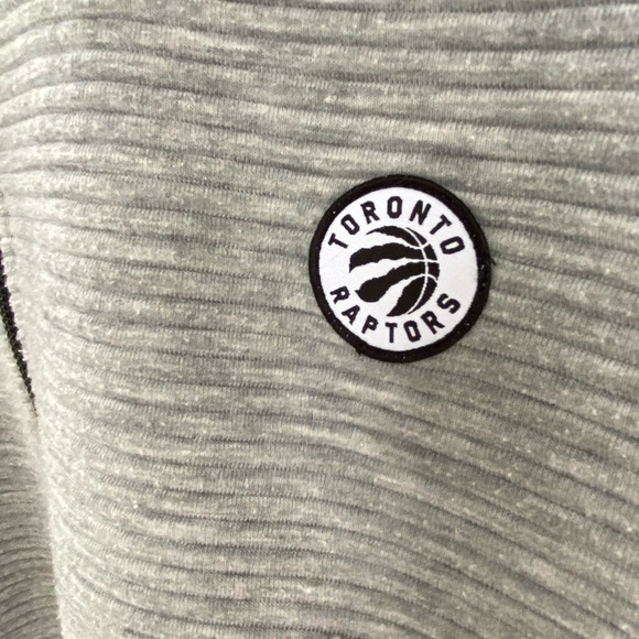 Frank and Oak NBA bomber - Picture 4 of 5